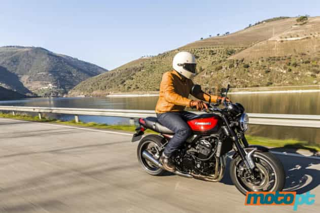 Kawasaki Z900RS review