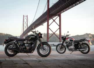 Triumph Bonneville T120 Black