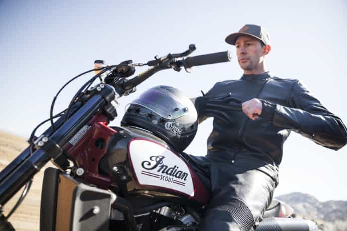 Travis Pastrana com Indian Scout FTR750