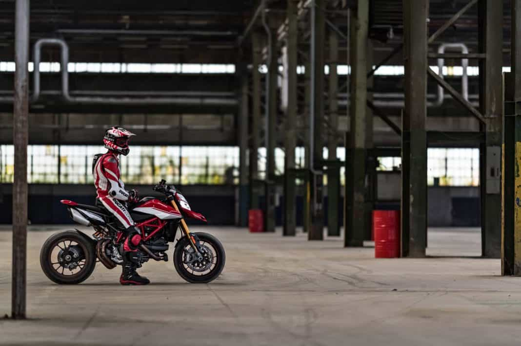 Hypermotard 950