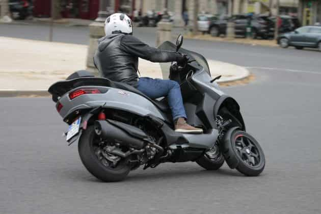 Piaggio MP3 350