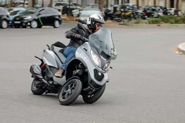 Piaggio MP3 350