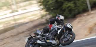 Teste Triumph Speed Triple RS