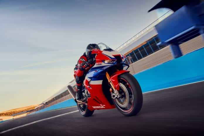 cbr1000rr-r- fireblade