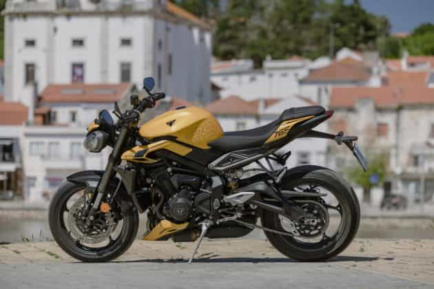 Comparativo Hornet Monster Street Triple