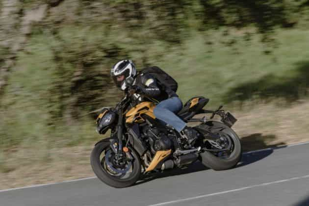 Comparativo Hornet Monster Street Triple