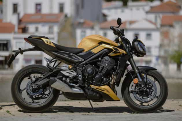 Comparativo Hornet Monster Street Triple