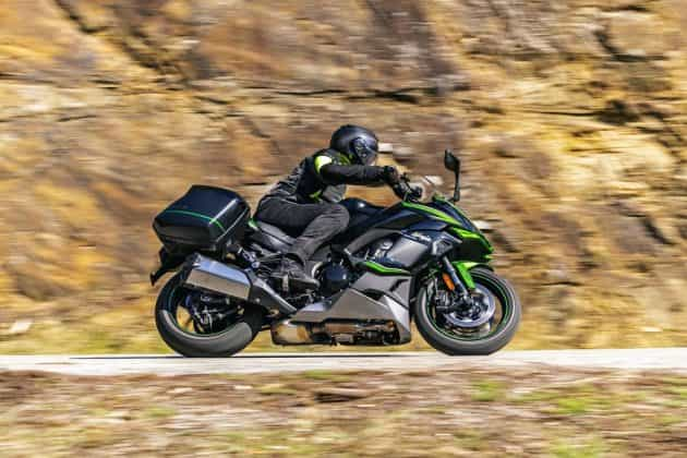 Kawasaki 1000 SX Comparativo Sport Turismo