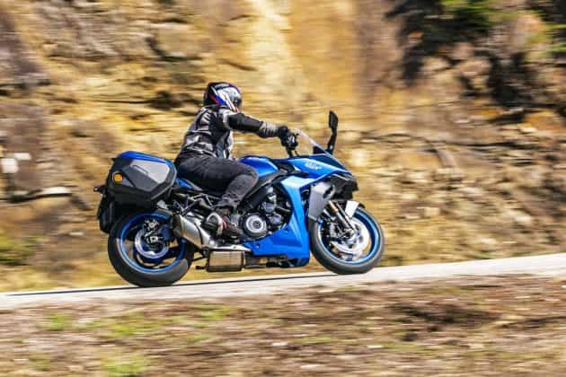 Suzuki GSX-S 1000 GT Comparativo Sport Turismo