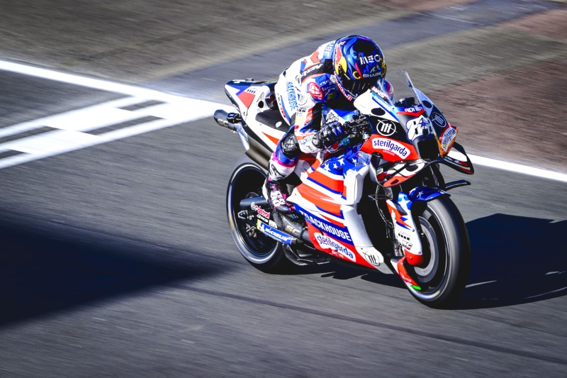 MotoGP 2024 França – Miguel Oliveira abandona corrida que termina com vitória de Martin