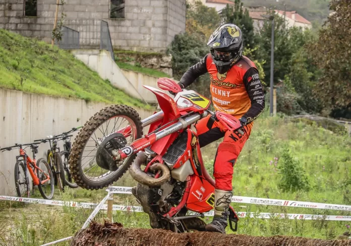 hard enduro